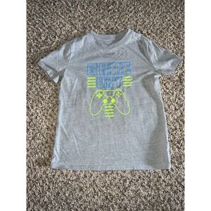 Cat‎ & Jack Boys Gray "Game Day" short sleeve shirt size 6/7